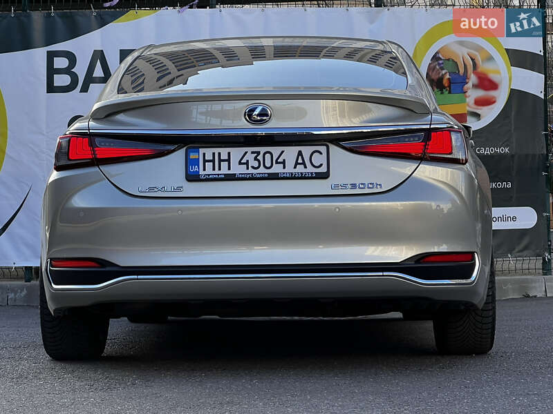 Седан Lexus ES 2019 в Одессе