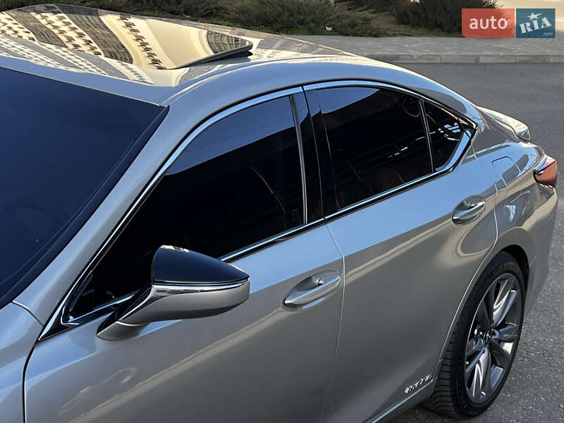 Седан Lexus ES 2019 в Одессе