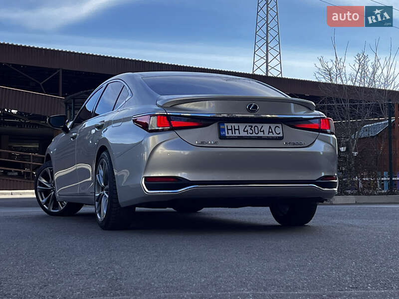 Седан Lexus ES 2019 в Одессе