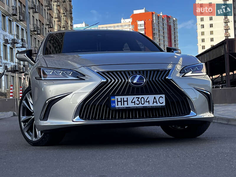 Седан Lexus ES 2019 в Одессе