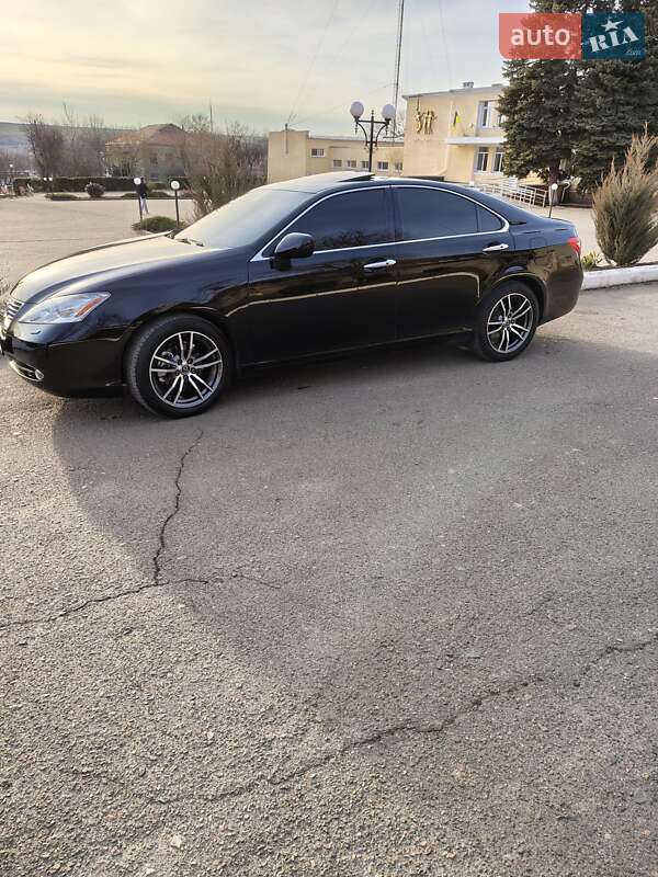 Седан Lexus ES 2007 в Доброславе