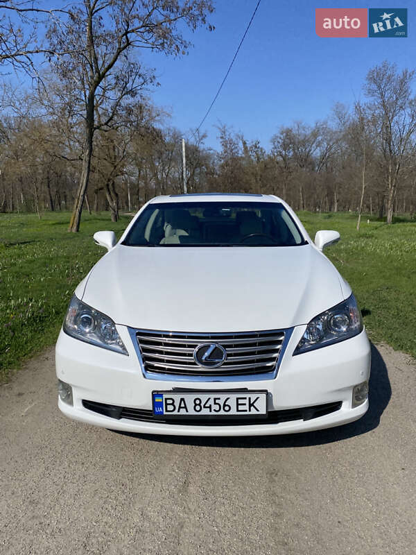 Lexus ES 2012