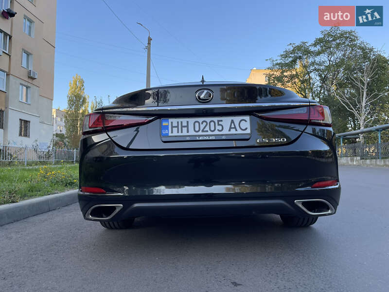 Седан Lexus ES 2019 в Николаеве