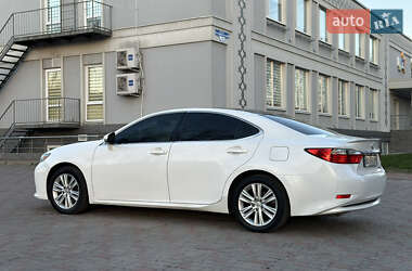 Седан Lexus ES 2013 в 