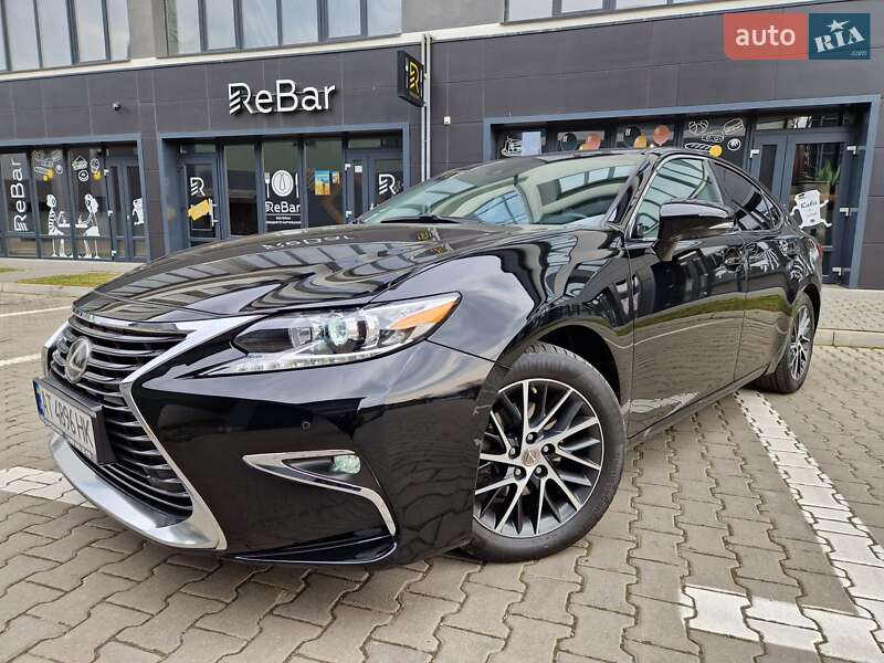 Lexus ES 2016