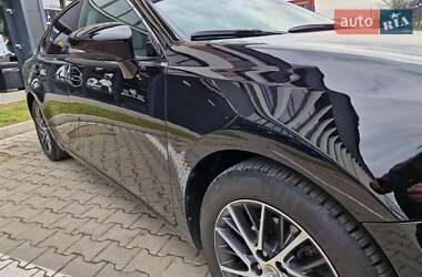 Седан Lexus ES 2016 в 