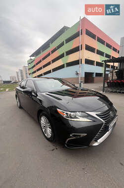 Седан Lexus ES 2016 в Днепре