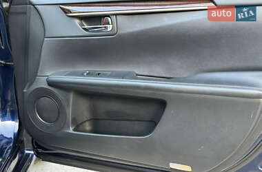 Седан Lexus ES 2015 в 