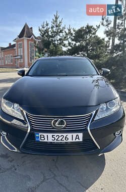 Седан Lexus ES 2015 в 