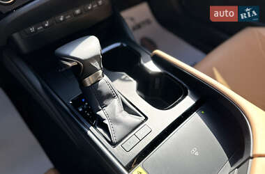 Седан Lexus ES 2023 в 