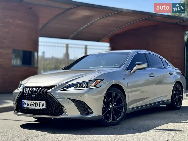 Lexus ES 2023