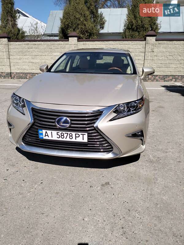Lexus ES 2012