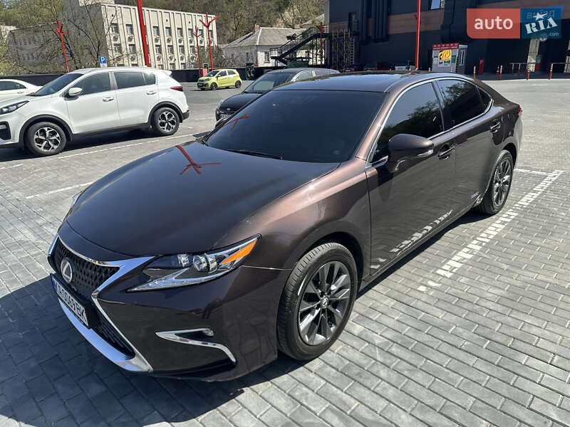 Седан Lexus ES 2012 в Киеве