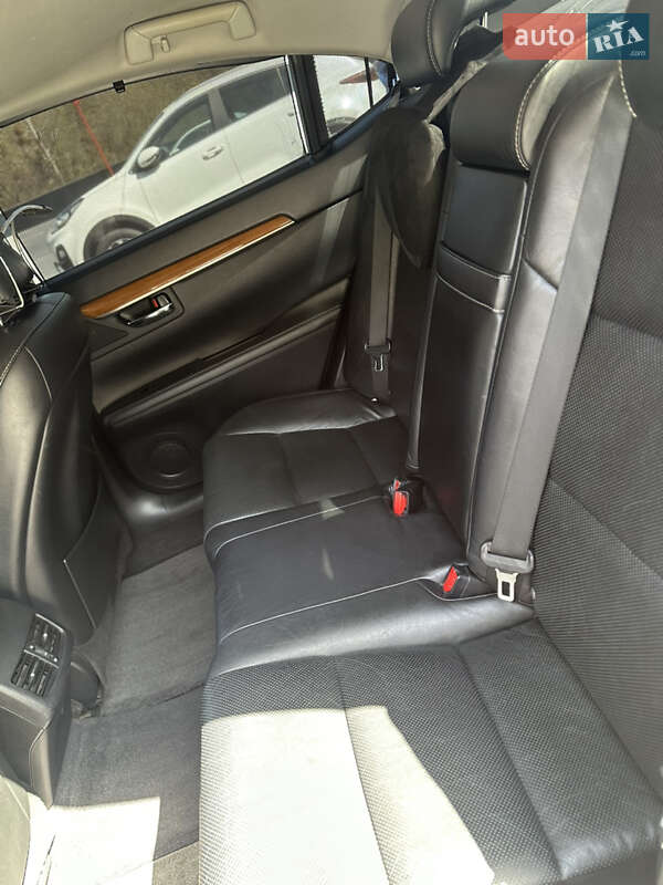 Седан Lexus ES 2012 в Киеве