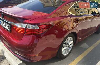 Седан Lexus ES 2014 в 