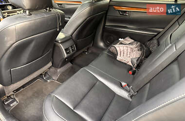 Седан Lexus ES 2012 в 