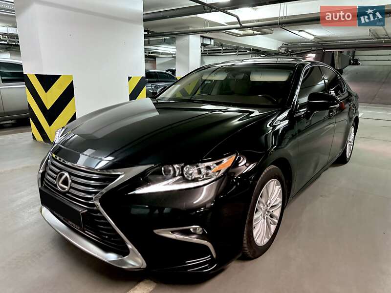 Lexus ES 2016