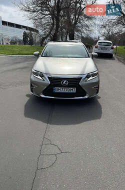 Седан Lexus ES 2016 в Одесі