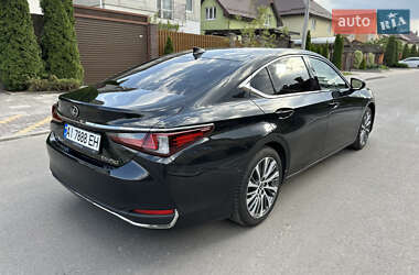 Седан Lexus ES 2021 в 