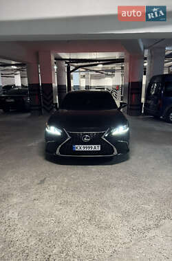 Седан Lexus ES 2019 в Киеве
