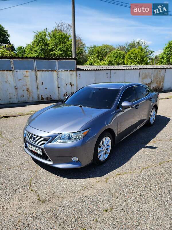 Седан Lexus ES 2013 в Одессе