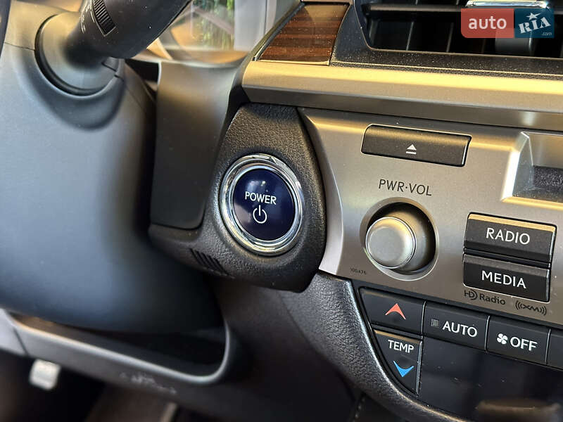 Седан Lexus ES 2015 в Одессе