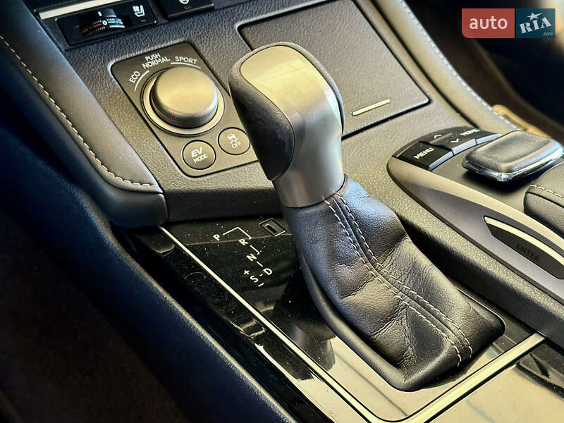 Седан Lexus ES 2015 в Одессе