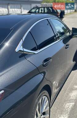 Седан Lexus ES 2022 в 