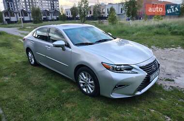 Седан Lexus ES 2012 в 