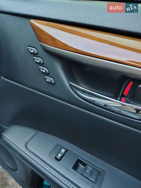 Седан Lexus ES 2012 в Києві