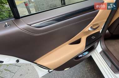Седан Lexus ES 2020 в 