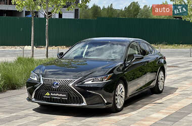 Седан Lexus ES 2019 в 