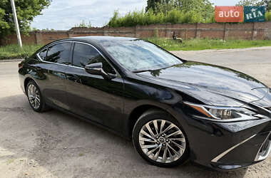 Седан Lexus ES 2022 в Кропивницком