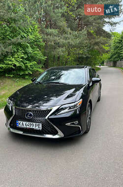Седан Lexus ES 2013 в Броварах