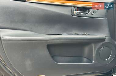 Седан Lexus ES 2012 в 