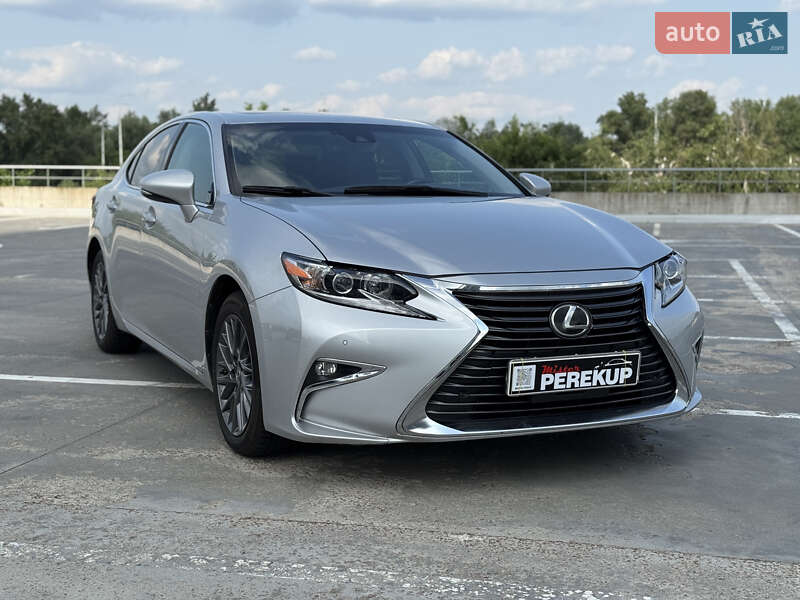 Lexus ES 2017