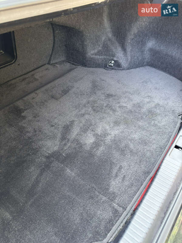 Седан Lexus ES 2017 в Киеве