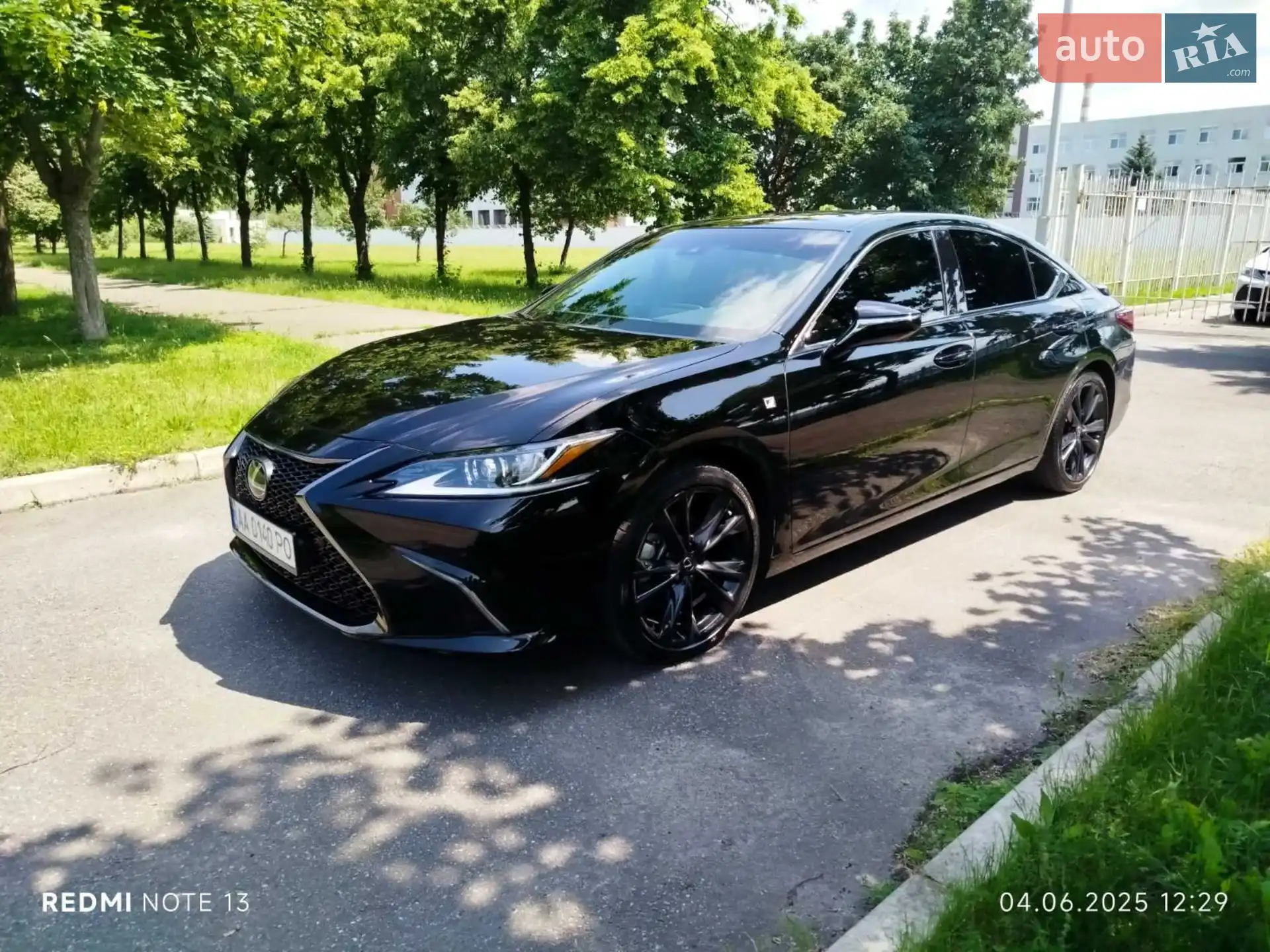2022 Lexus ES - мініатюра 3