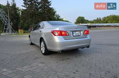 Седан Lexus ES 2007 в Ровно