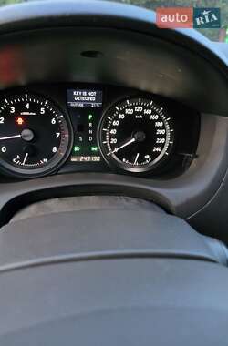 Седан Lexus ES 2007 в Ровно