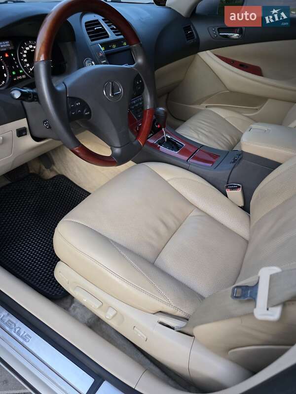 Седан Lexus ES 2007 в Ровно