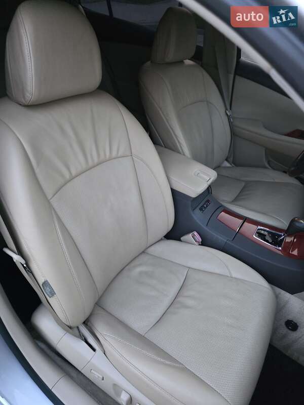 Седан Lexus ES 2007 в Ровно
