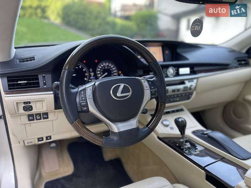 Седан Lexus ES 2012 в Львові фото 10 Седан Lexus ES 2012 в Львові