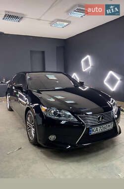 Седан Lexus ES 2014 в Киеве