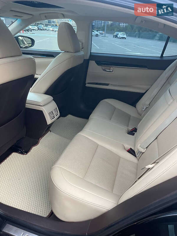 Седан Lexus ES 2016 в Киеве фото 6 Седан Lexus ES 2016 в Киеве