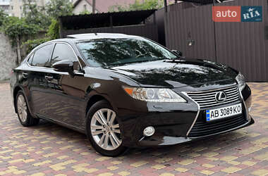 Седан Lexus ES 2013 в Виннице