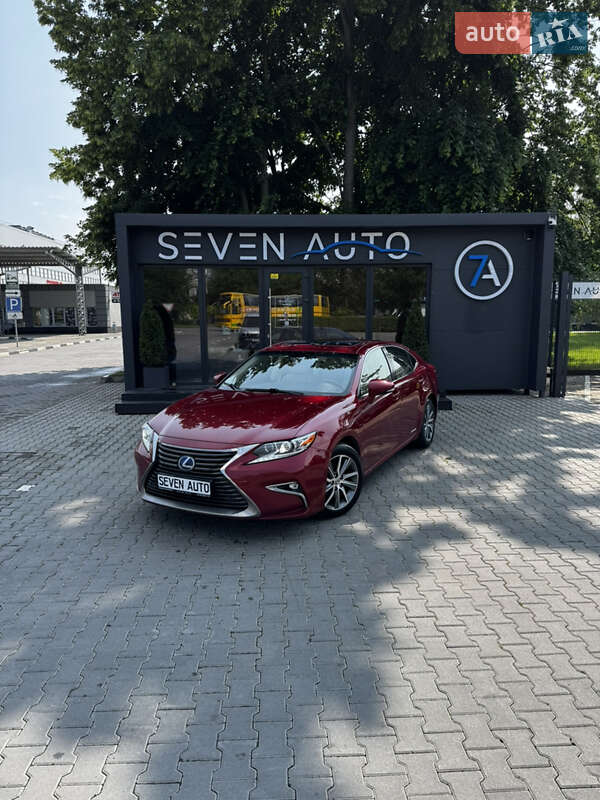 Lexus ES 2016