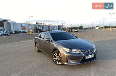Седан Lexus ES 2015 в Одессе