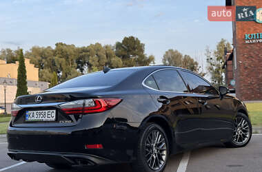 Седан Lexus ES 2018 в 