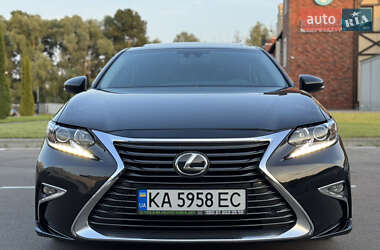 Седан Lexus ES 2018 в 
